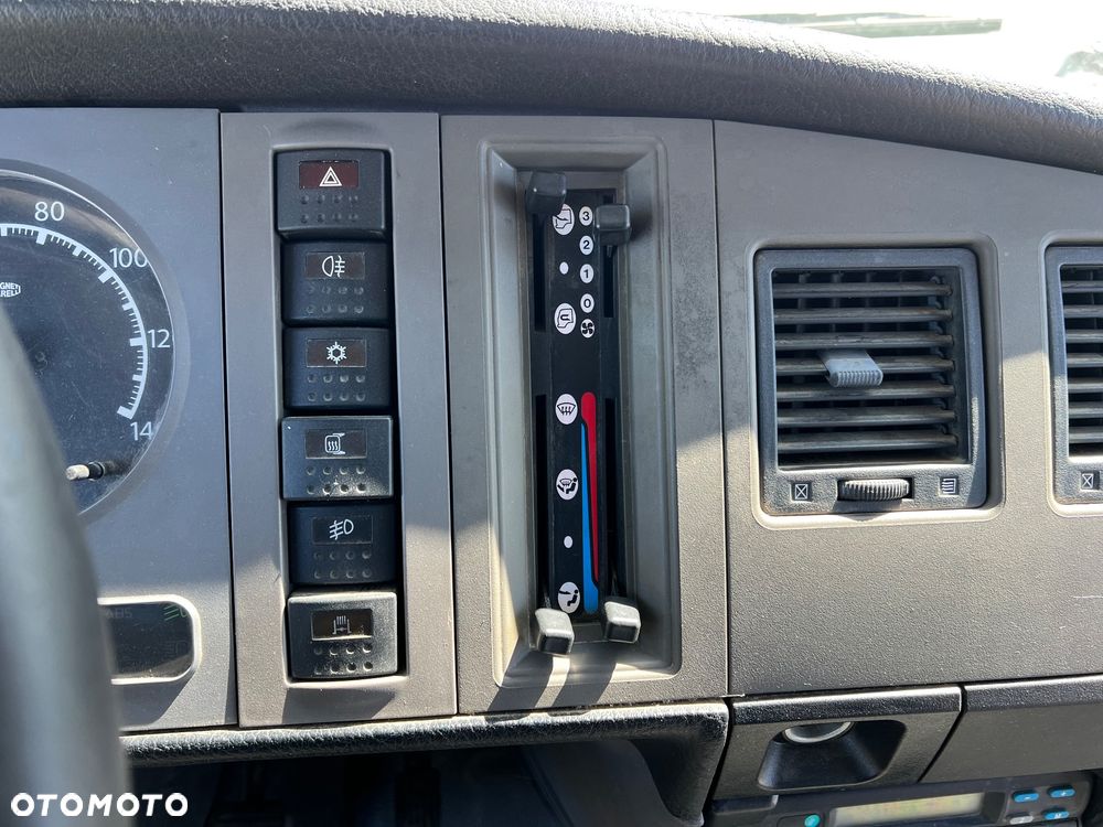 Nissan Atleon - 15