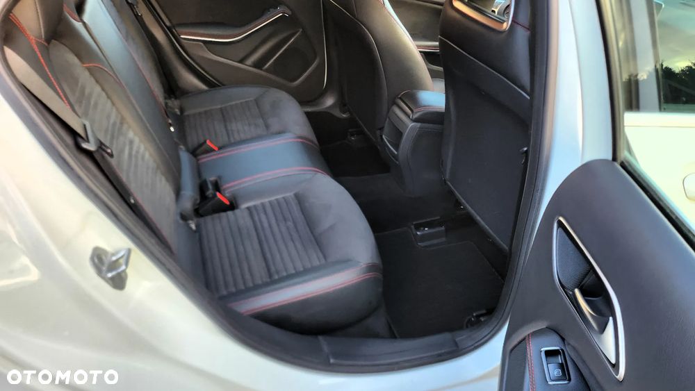 Mercedes-Benz Klasa A 180 AMG Line - 7