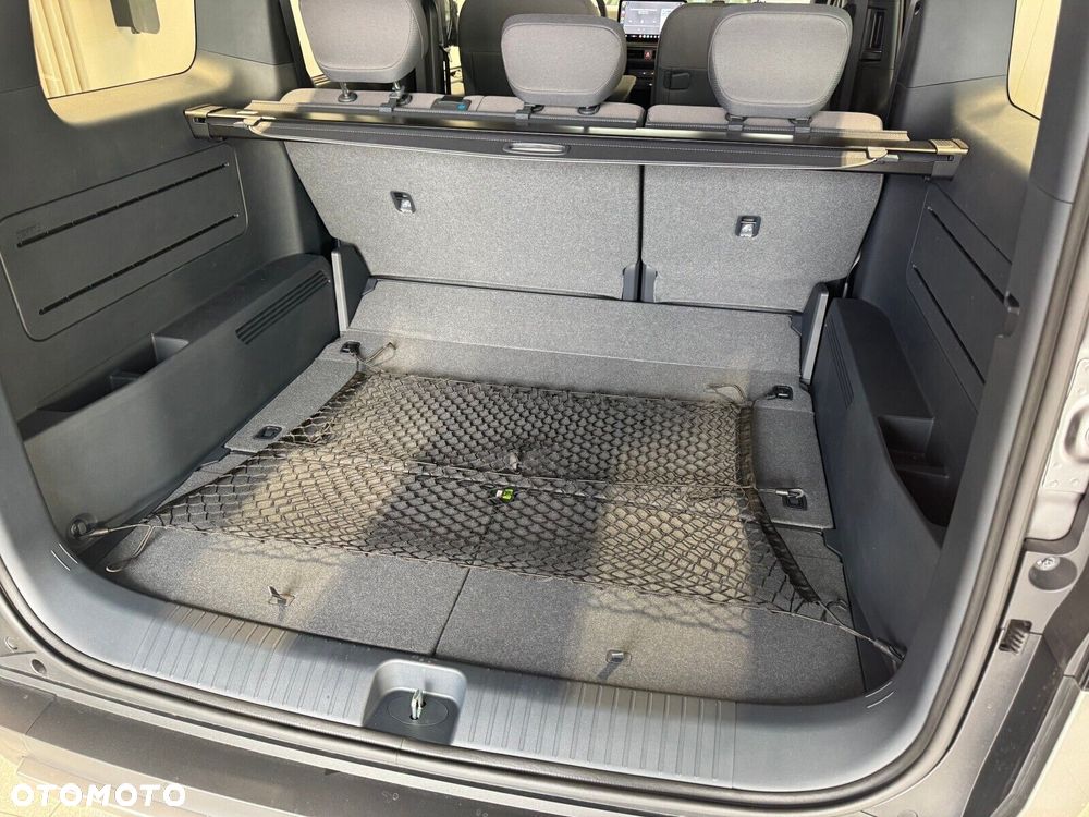 Kia PV5 - 25