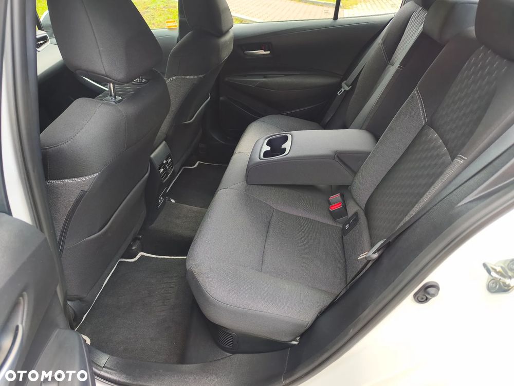 Toyota Corolla 1.8 Hybrid Comfort - 12