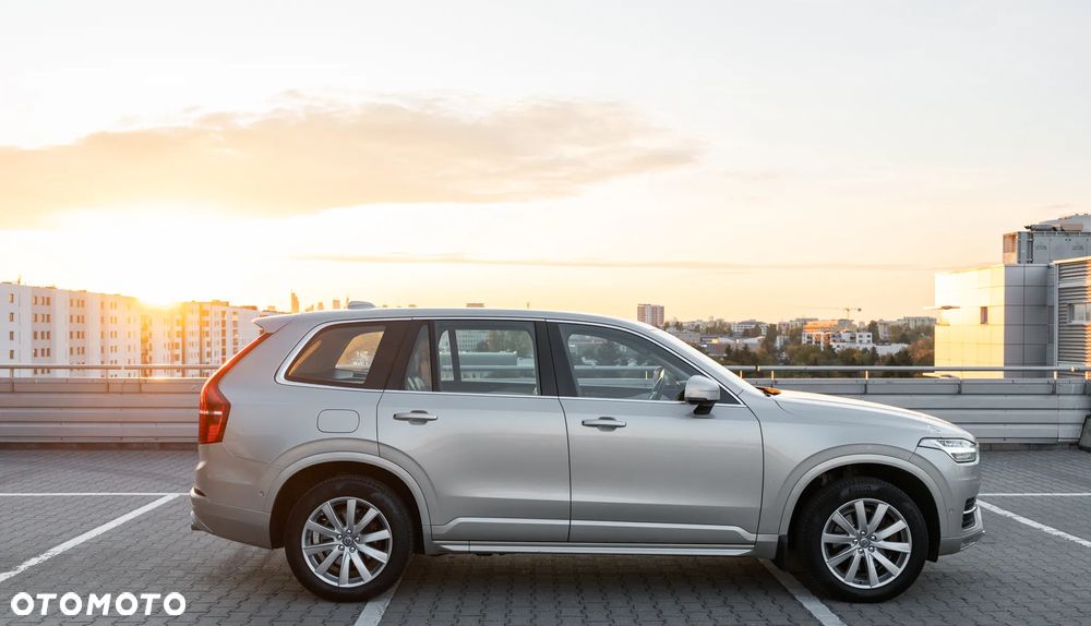 Volvo XC 90 D5 AWD Momentum - 3