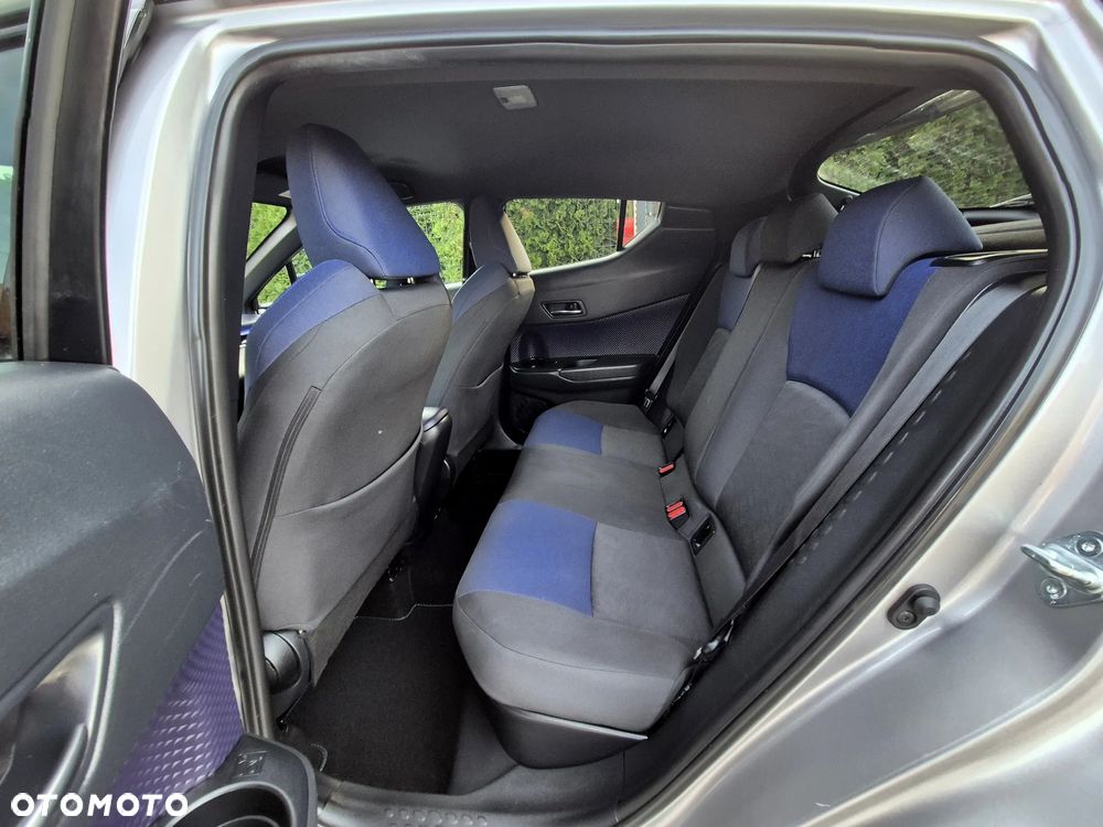 Toyota C-HR Business-Edition - 24