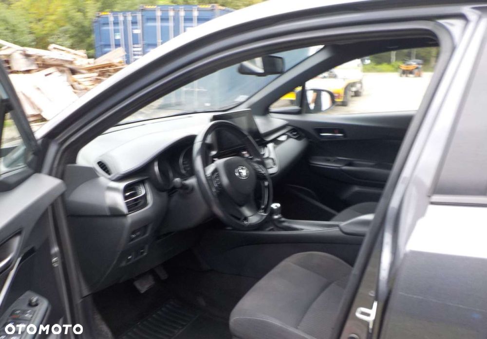 Toyota C-HR - 24