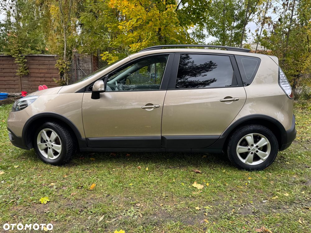Renault Scenic 1.6 16V 110 Xmod Paris - 4