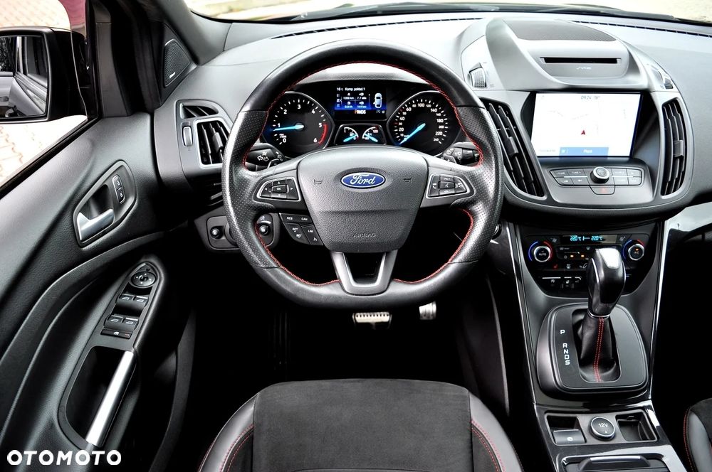 Ford Kuga 2.0 TDCi AWD ST-Line - 28