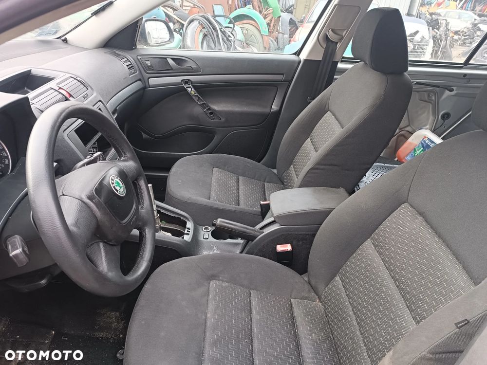 Skoda Octavia II 2004-2013 LA7W Ćwiartka Zderzaki drzwi dach silnik skrzynia koła zawieszenie - 6