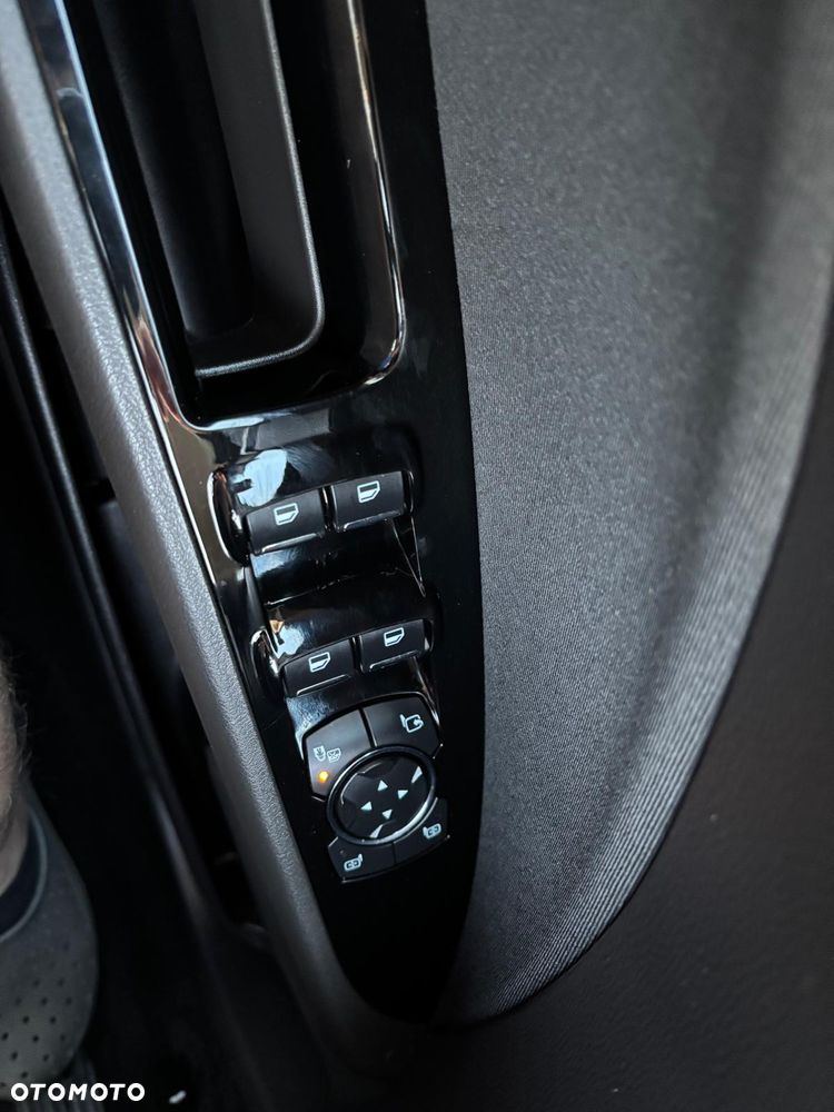 Ford Mondeo - 11