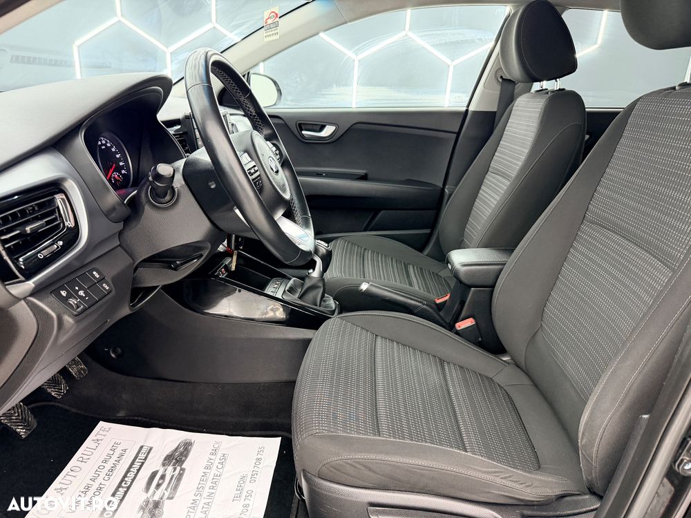 Kia Stonic 1.6 DSL Urban - 9