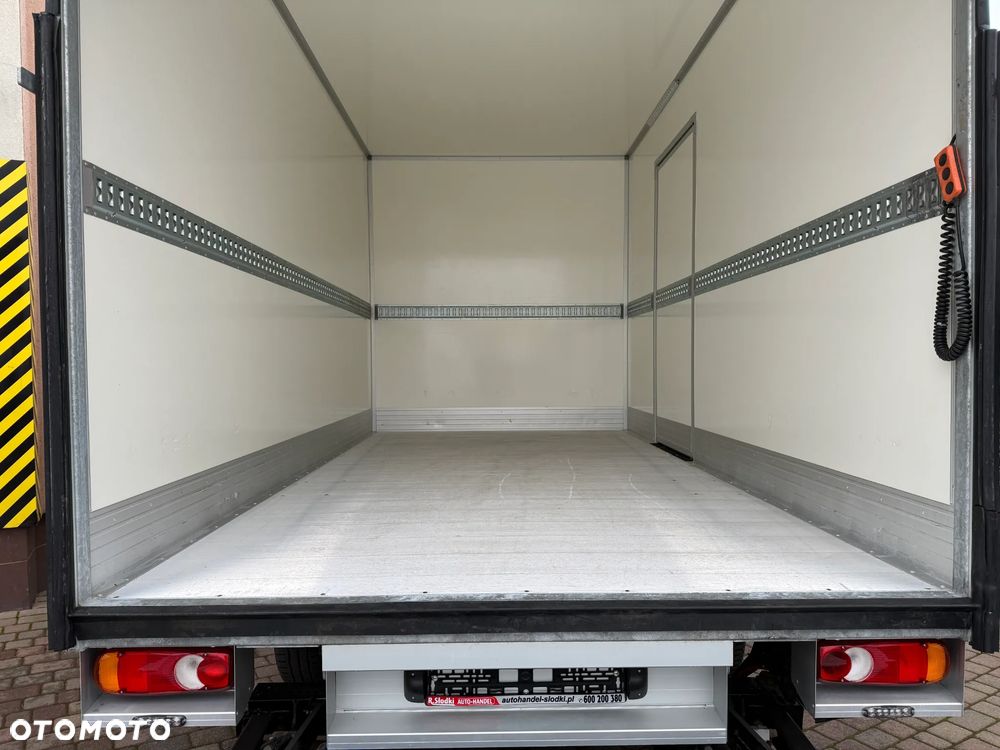 Renault Master Izoterma Winda - 9