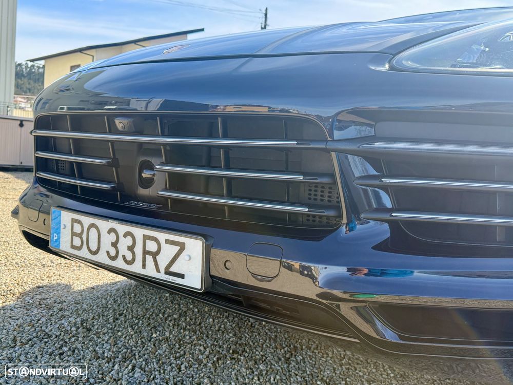 Porsche Cayenne S Tiptronic S Platinum Edition - 27