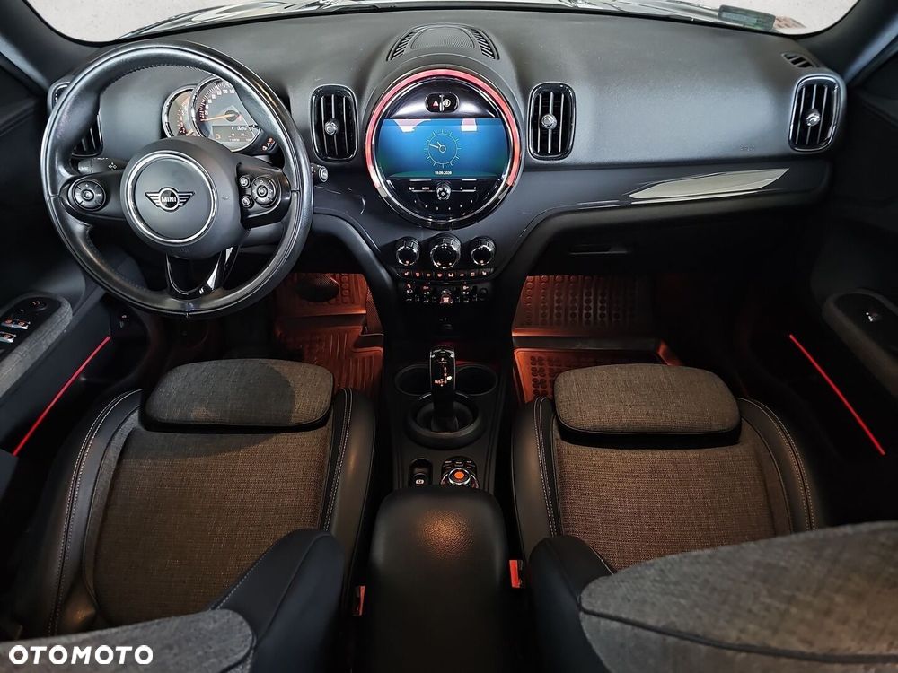 MINI Countryman Cooper Classic Trim - 32