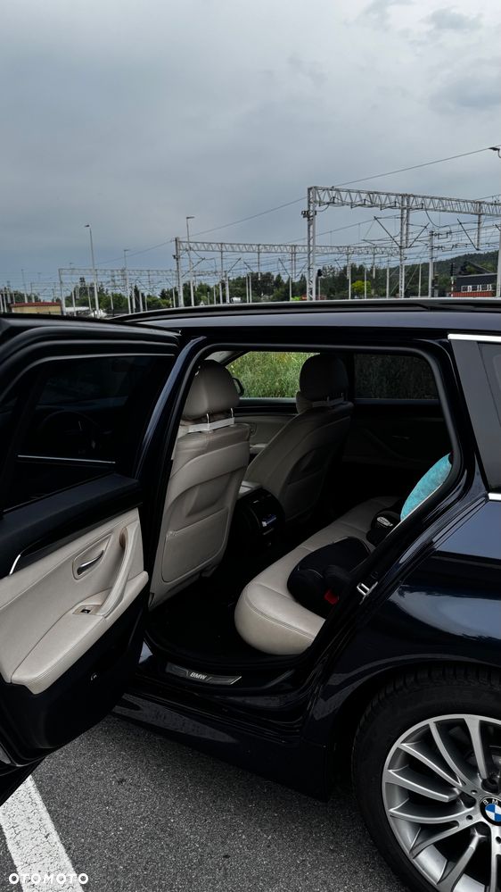 BMW Seria 5 520d xDrive Luxury Line - 9