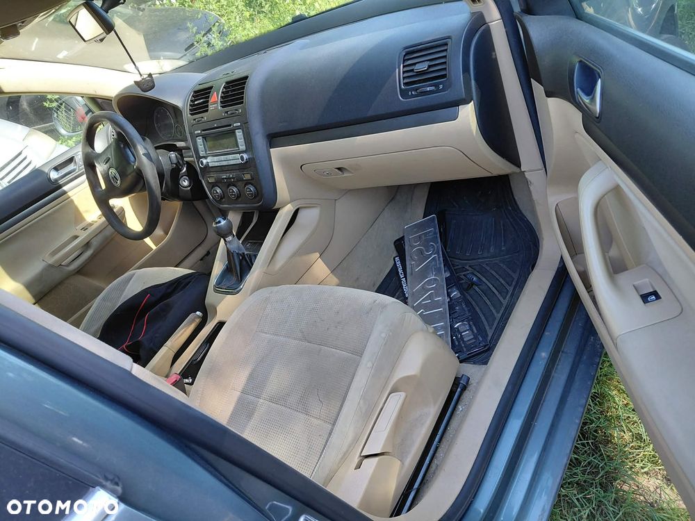 Części VOLKSWAGEN GOLF V kombi 1.9TDI 105KM 2008r. maska klapa zderzak lampa fotele - 9
