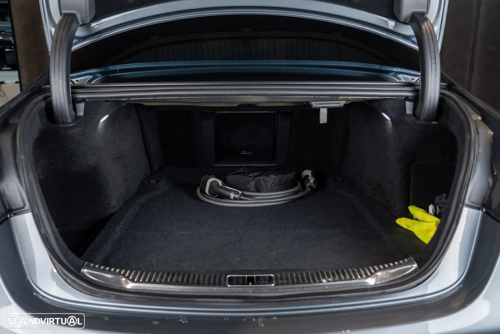 Mercedes-Benz S 580 e - 8