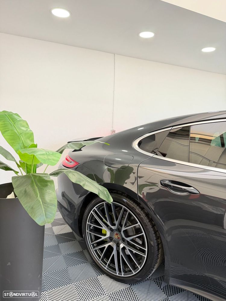 Porsche Panamera 4 E-Hybrid Executive - 5