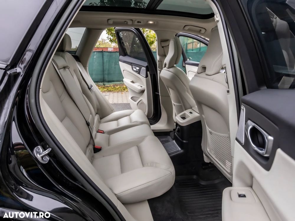 Volvo XC 60 T8 AWD Recharge Ultimate Bright - 6
