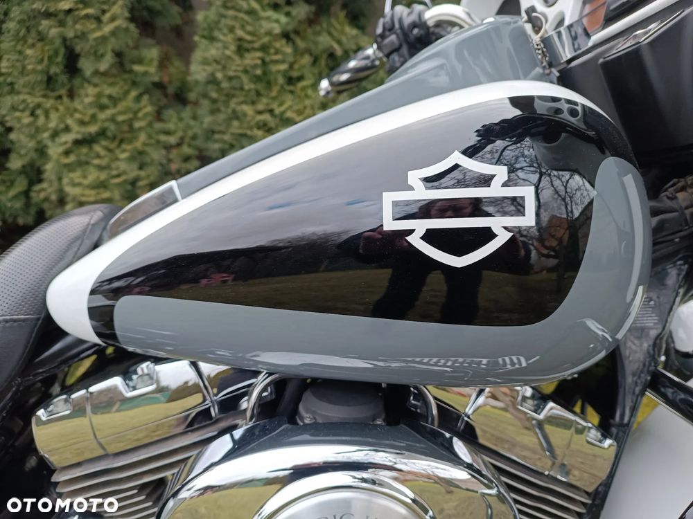 Harley-Davidson Touring Road Glide - 17