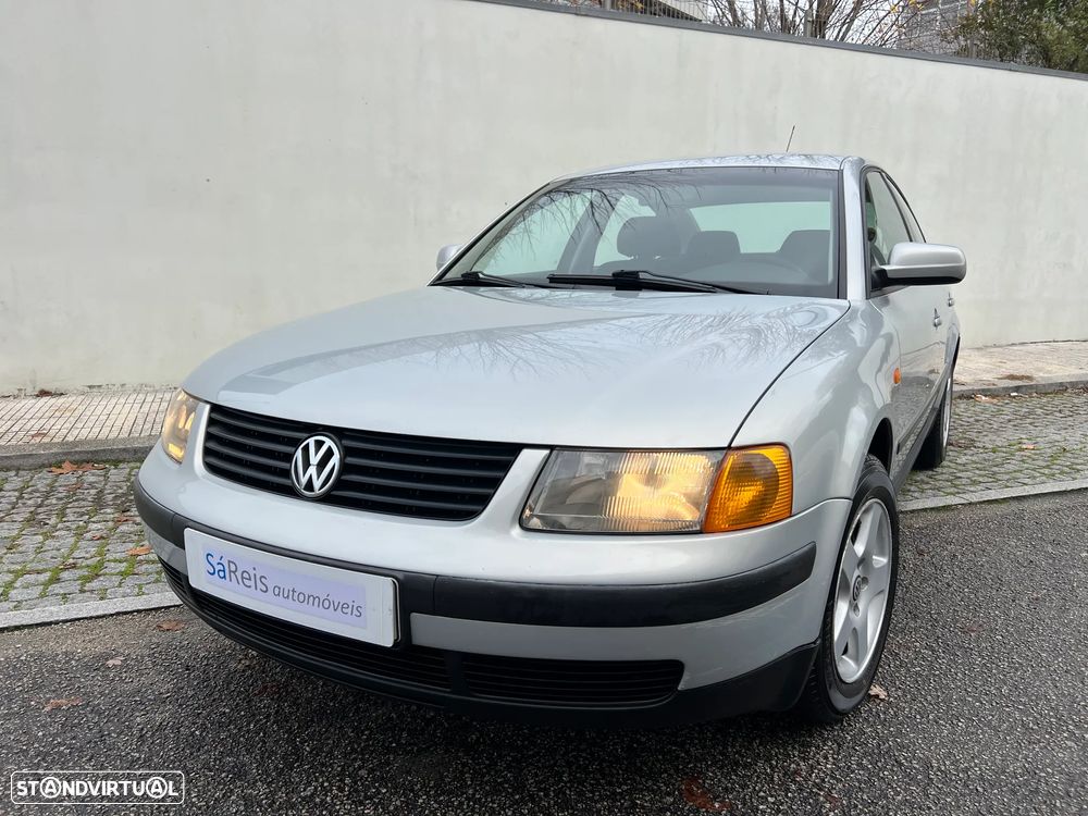 VW Passat 1.9 TDi Confortline - 30