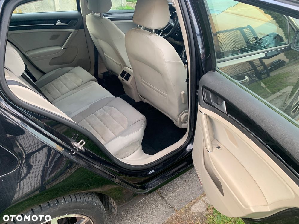 Volkswagen Golf 1.6 TDI DPF DSG Highline - 25