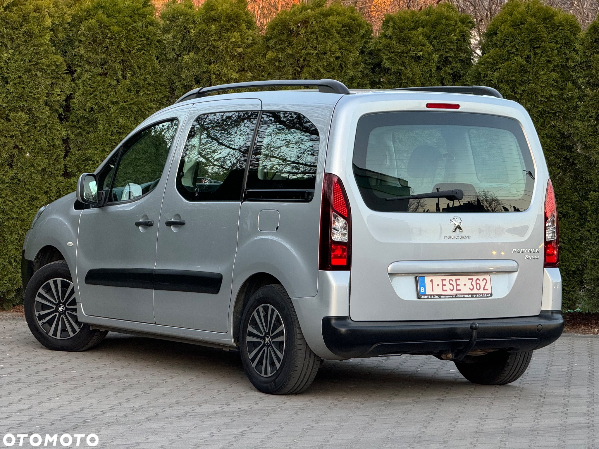 Peugeot Partner Tepee 98 VTi Style - 23