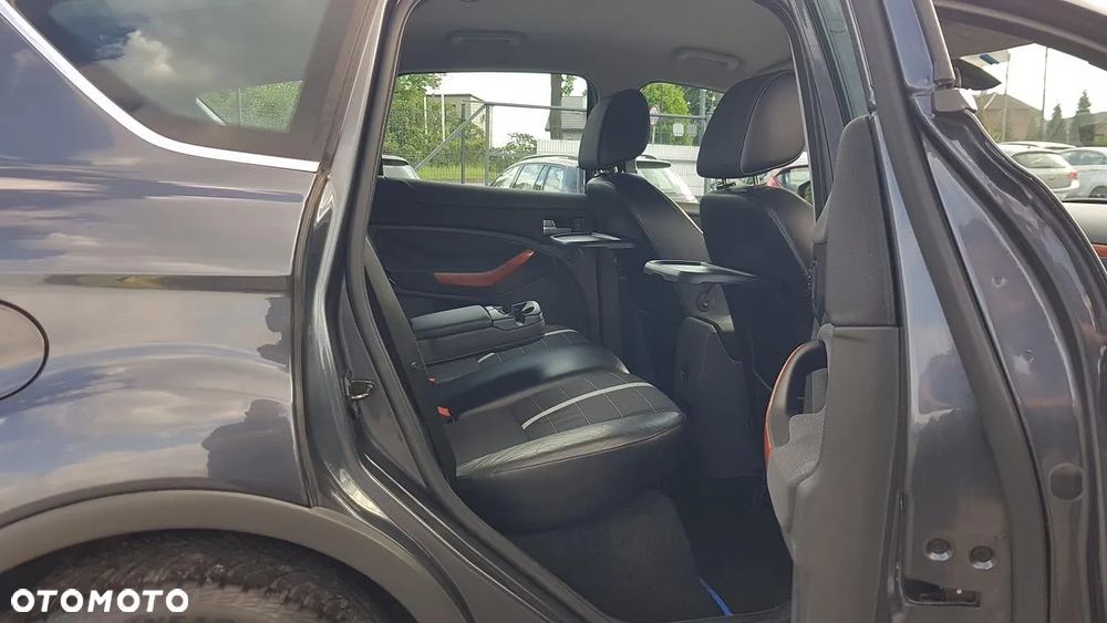 Ford Kuga 2.0 TDCi 4x4 Titanium - 32