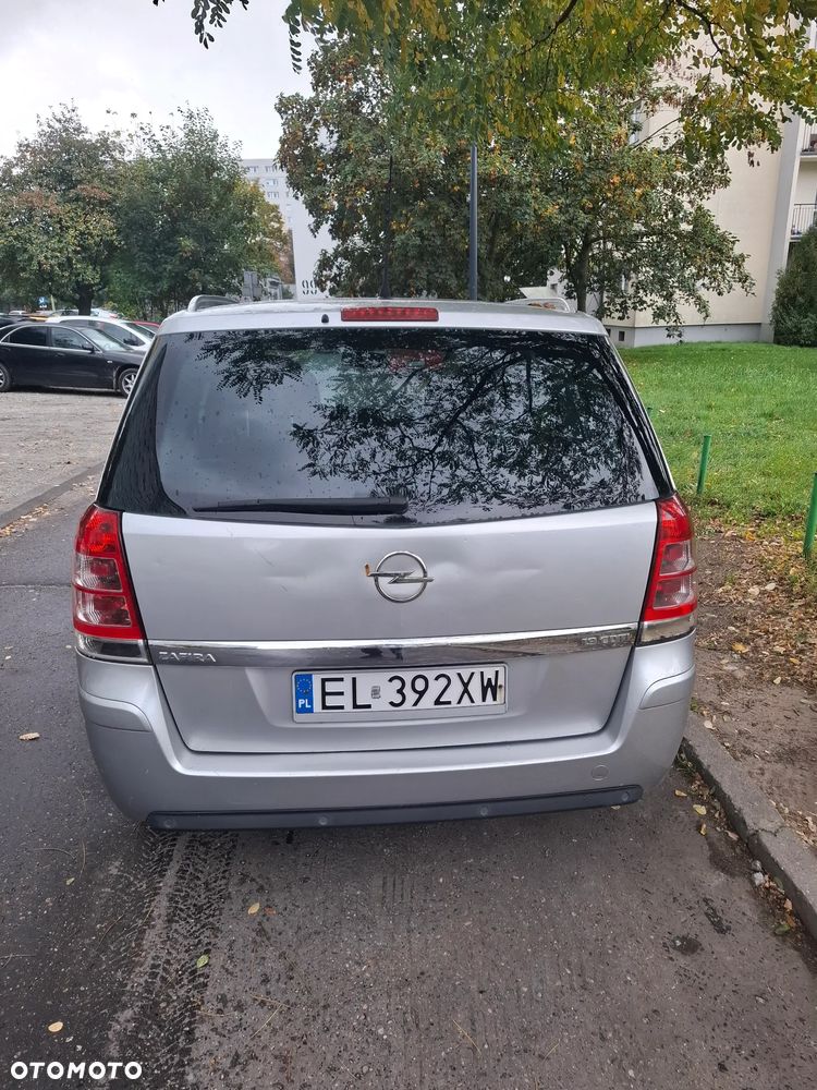 Opel Zafira 2009 photo 4