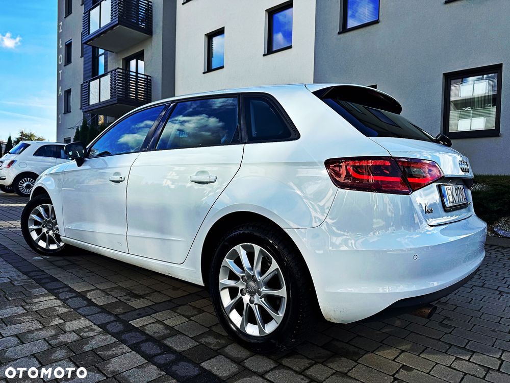 Audi A3 Sportback 1.6 TDI (clean diesel) S tronic Attraction - 22