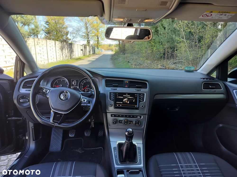 Volkswagen Golf 2.0 TDI BlueMotion Technology Lounge - 5