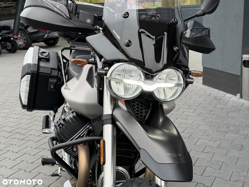 Moto Guzzi V85 - 26