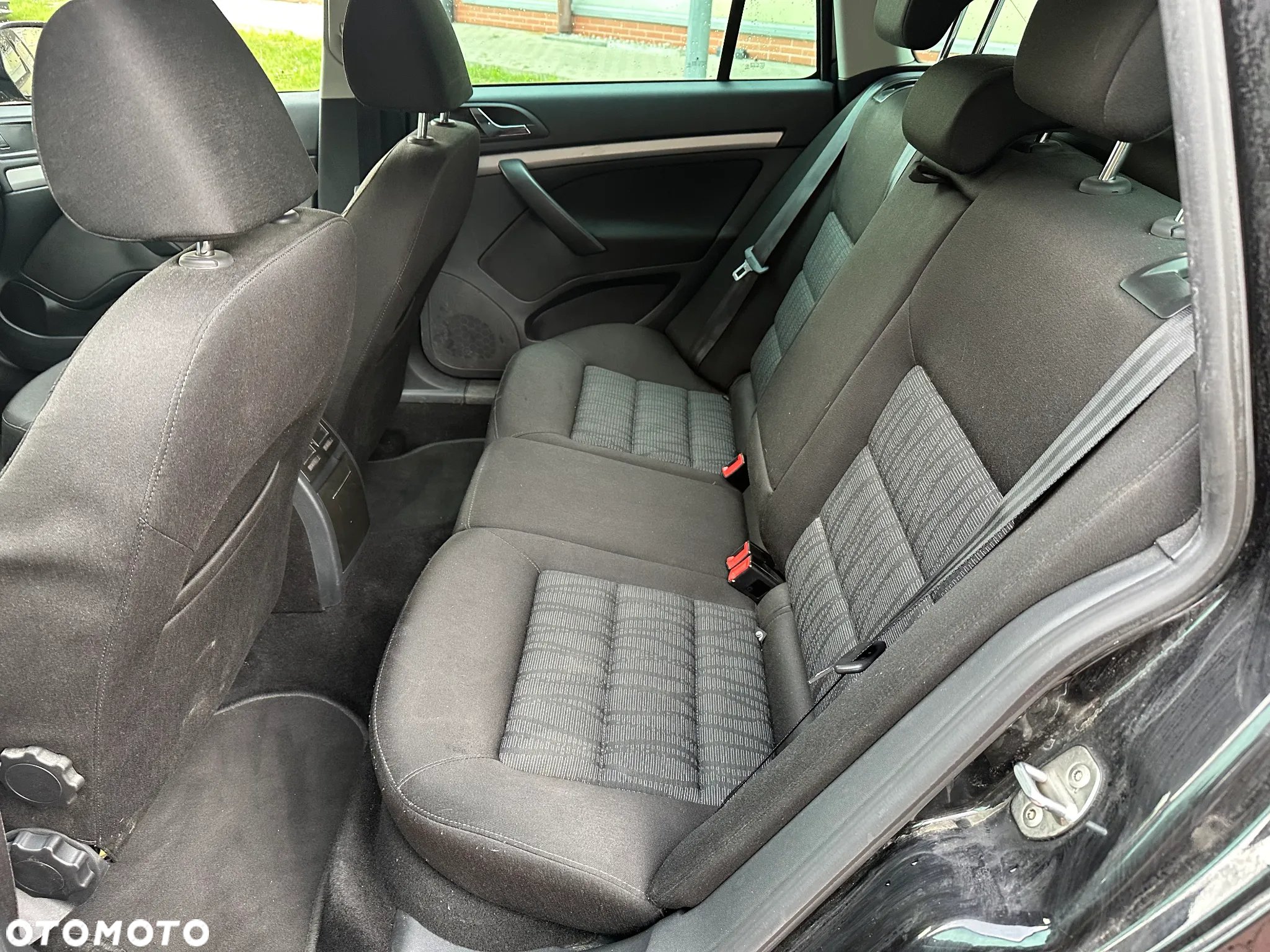 Skoda Octavia 1.6 TDI DPF DSG Ambition - 11