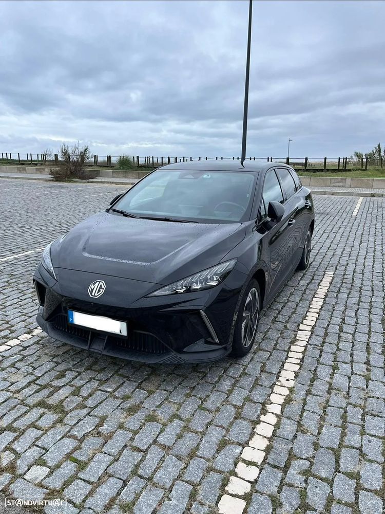 MG MG4 4 Luxury 64 kWh - 1