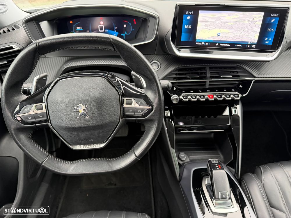 Peugeot 2008 PureTech 130 EAT8 Allure Pack - 13