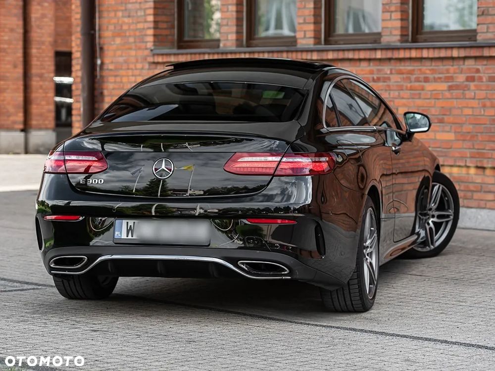 Mercedes-Benz Klasa E 300 9G-TRONIC AMG Line - 10