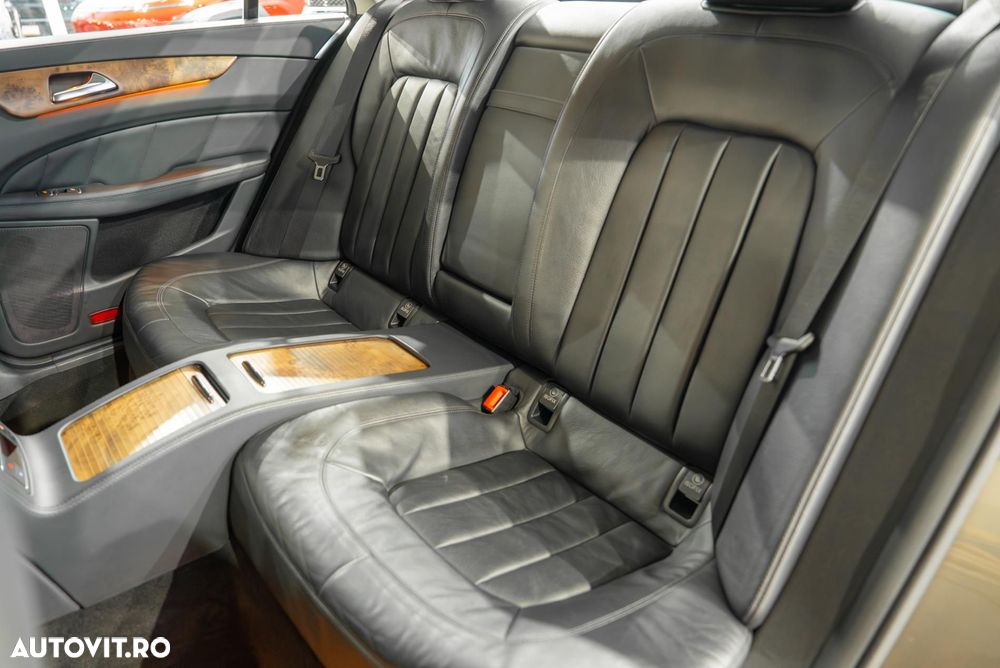 Mercedes-Benz CLS 350 CDI DPF BlueEFFICIENCY 7G-TRONIC - 22