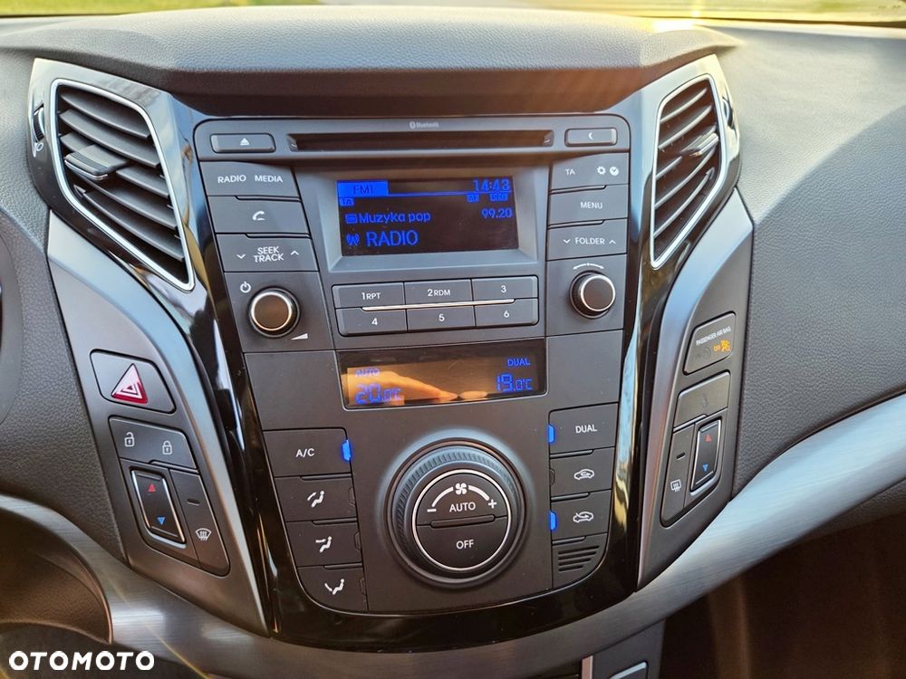 Hyundai i40 Kombi blue 1.7 CRDi DCT Premium - 29