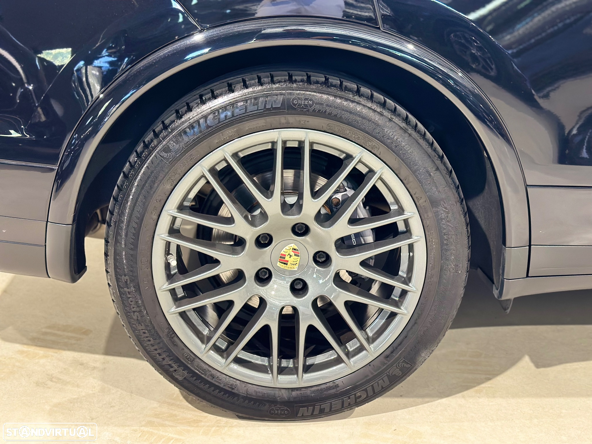 Porsche Cayenne Platinum Edition - 15