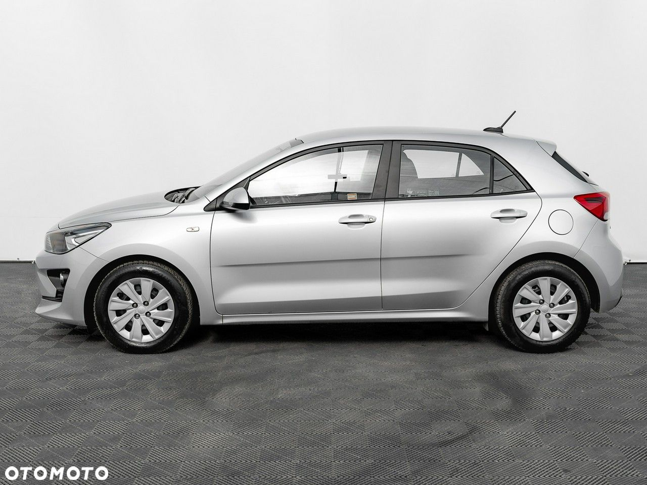 Kia Rio 1.2 M - 10