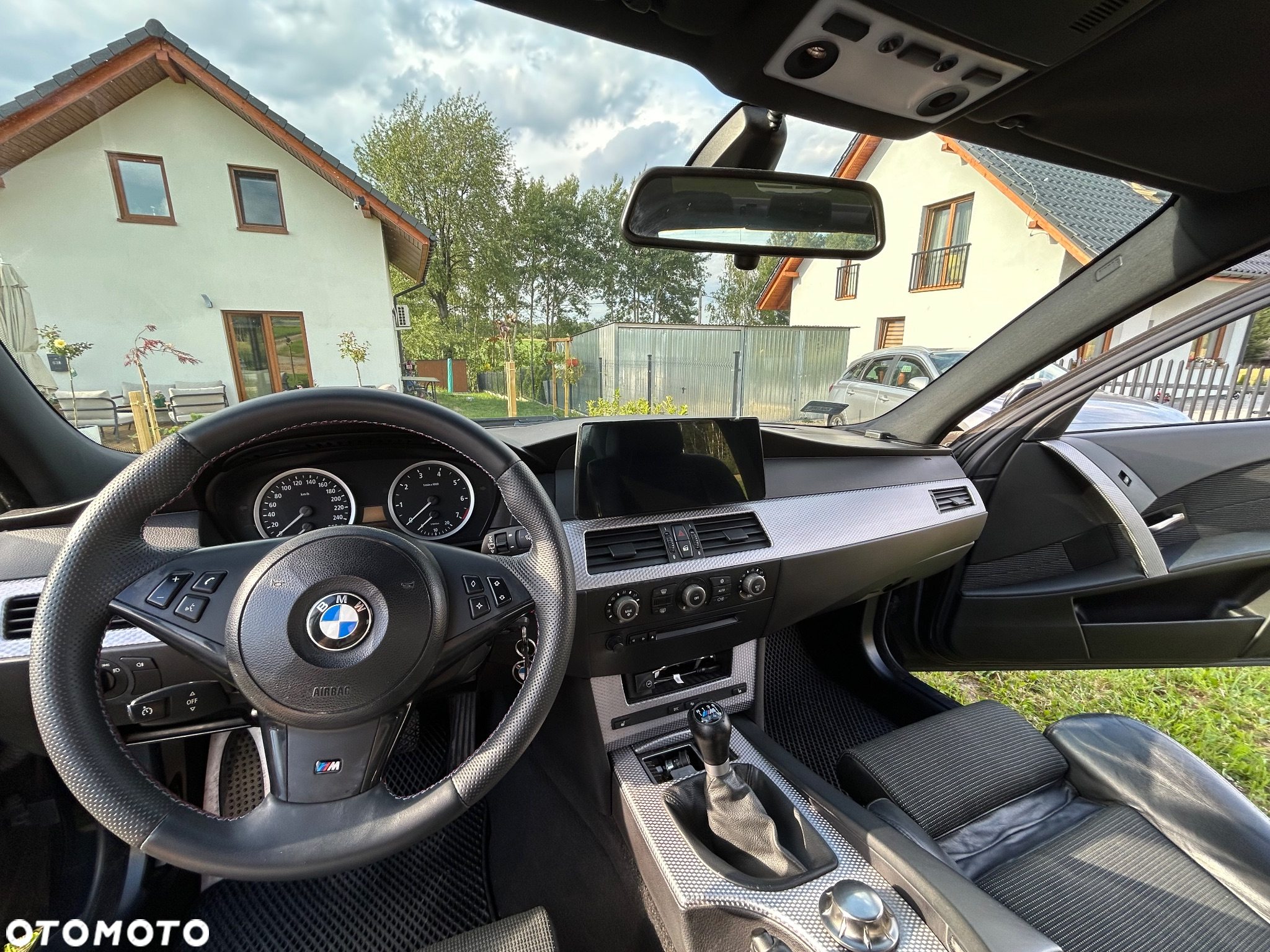 BMW Seria 5 520i - 14