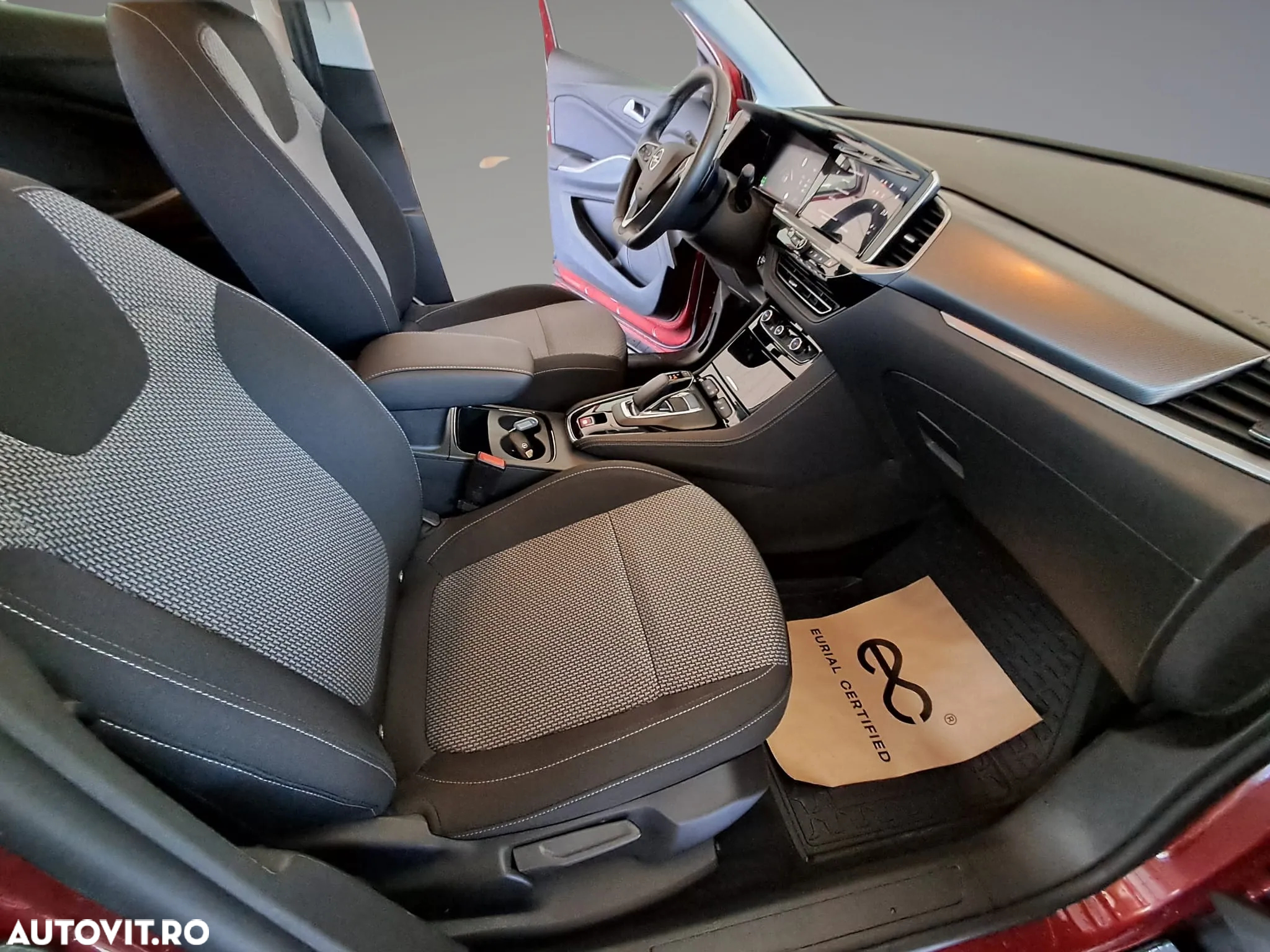 Opel Grandland X 1.6 Turbo PHEV AT8 START/STOP GLX - 8