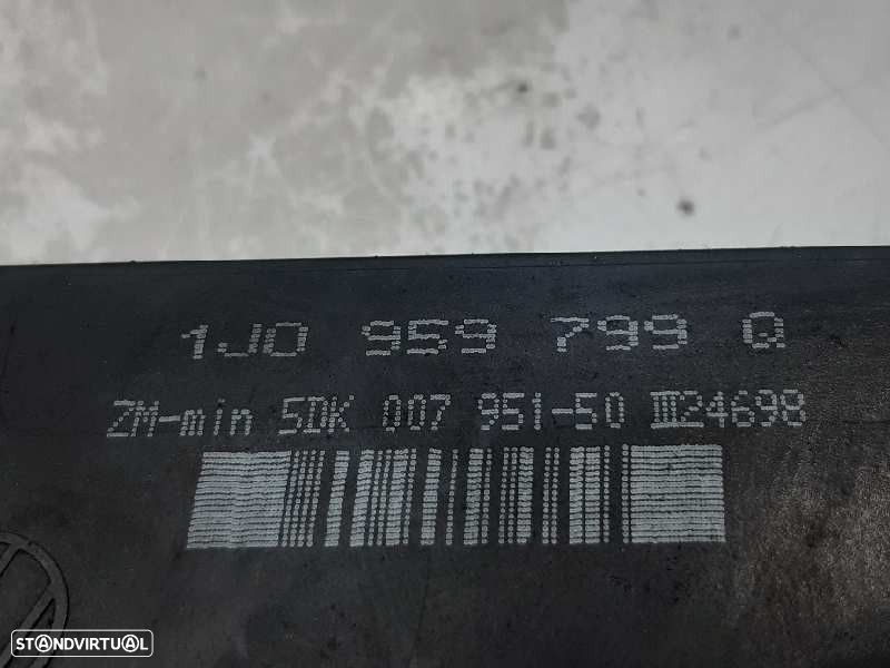 MODULO ELECTRONICO VOLKSWAGEN BORA 1999 -1J0959799Q - 2