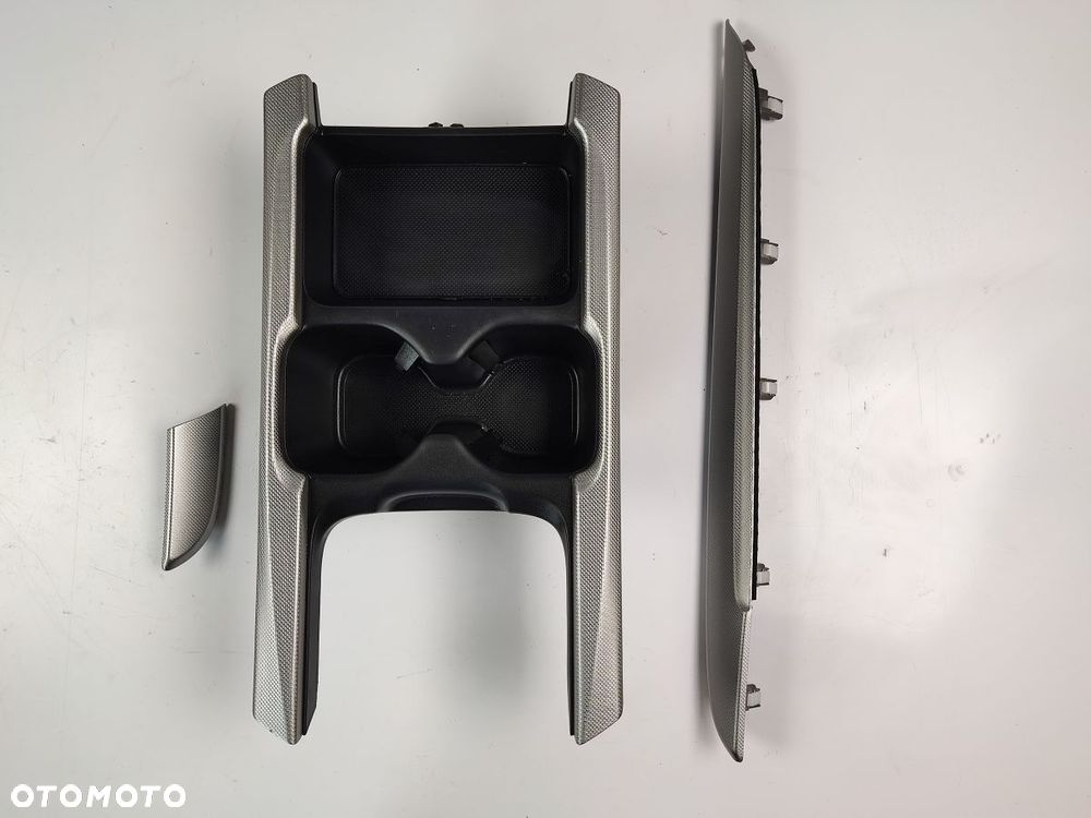 HONDA CR-V od 2019r Podstawka Schowek Na Napoje Dekor - 1