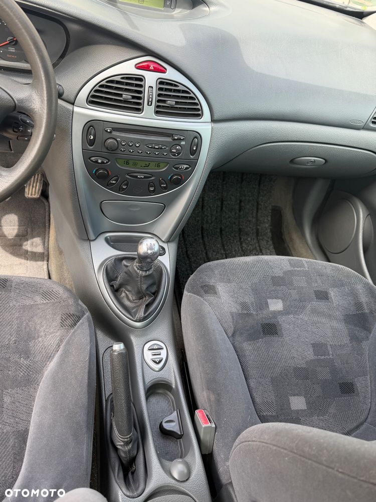 Citroën C5 2.0i 16V Prestige - 10