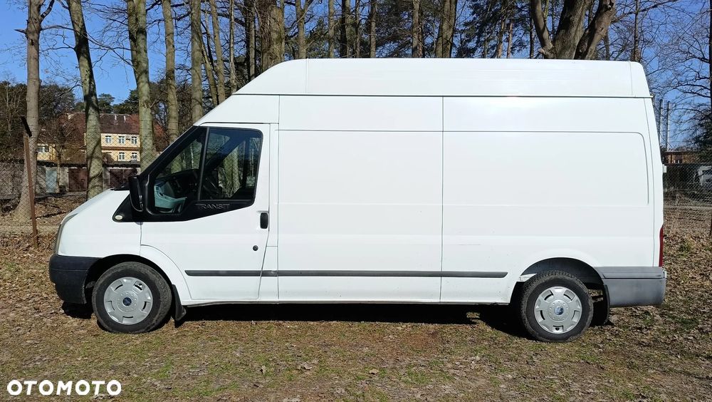 Ford Transit - 1