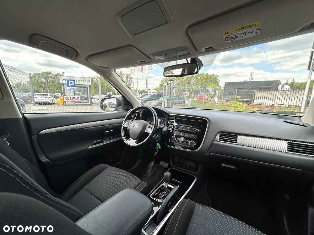 Mitsubishi Outlander 2.0 Intense Comfort 4WD CVT - 18
