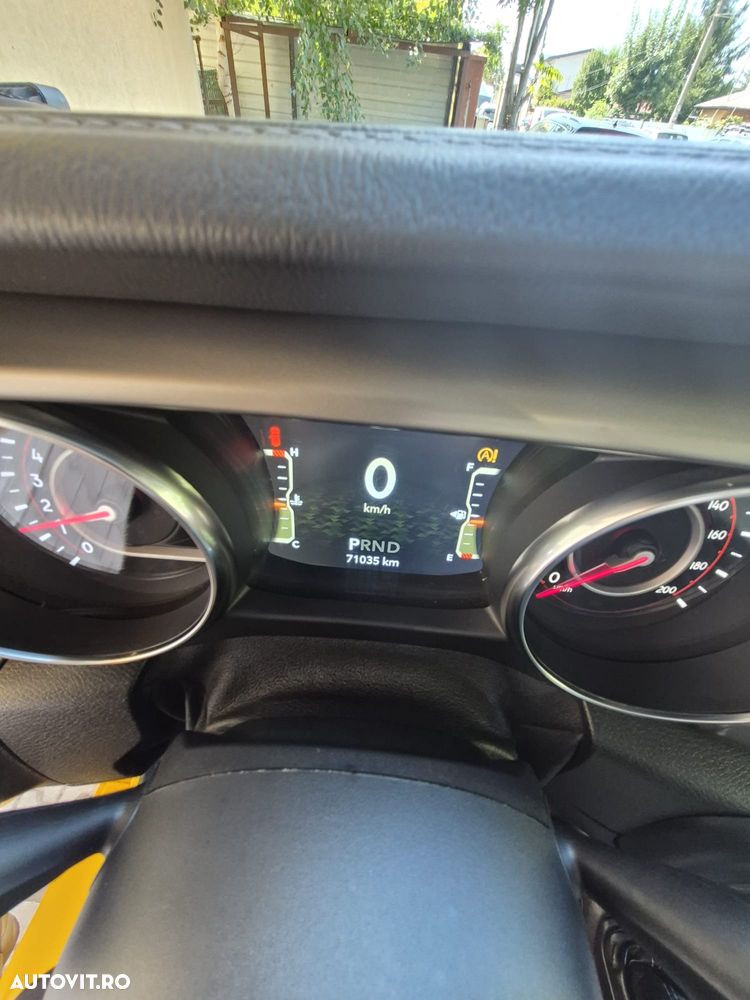 Jeep Wrangler 2.0 Turbo AT8 Rubicon - 6