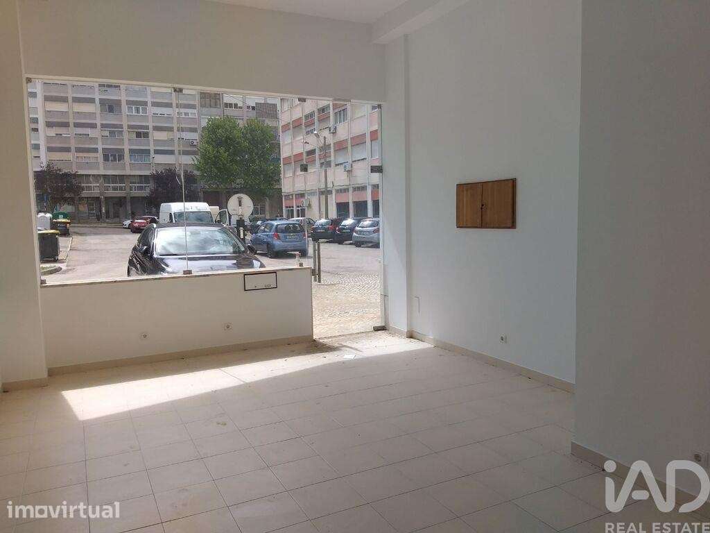 Loja / Estabelecimento Comercial em Alto do Seixalinho, Santo André e - Grande imagem: 3/7