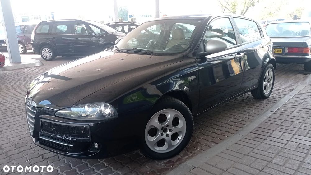 Alfa Romeo 147 - 27