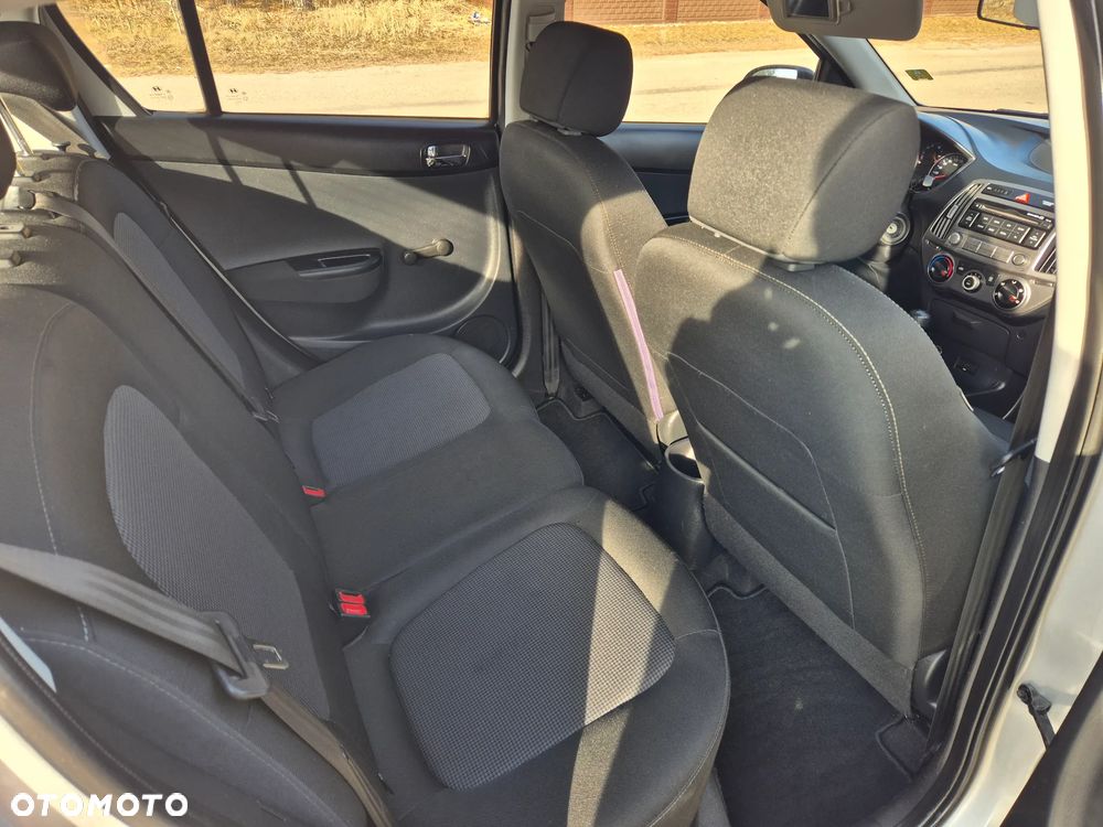 Hyundai i20 1.2 - 14