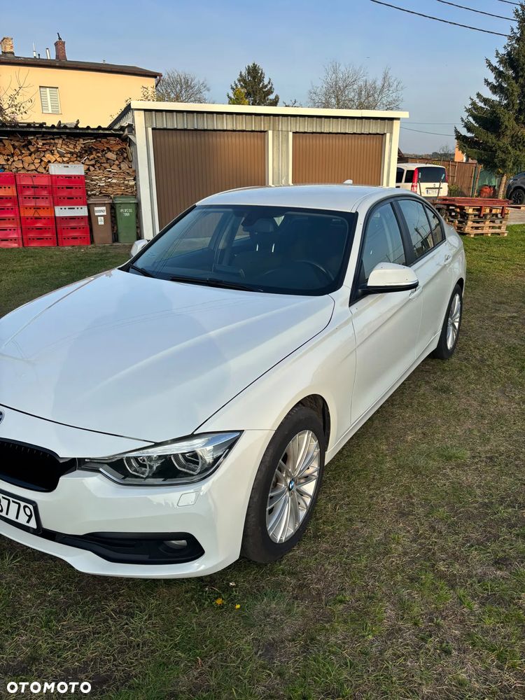 BMW 3 Series 2016 photo 2