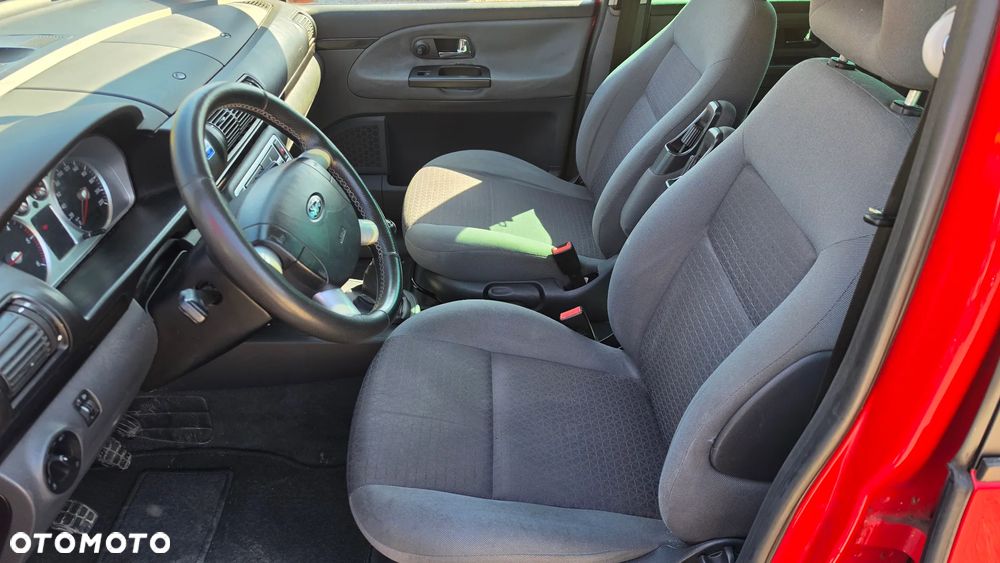 Ford Galaxy 1.9 TDI Trend - 12